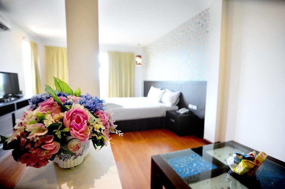 Rhienchai Place Hotel Surat Thani Exteriér fotografie